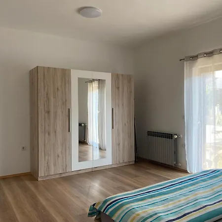 Eduardo Apartment Pula